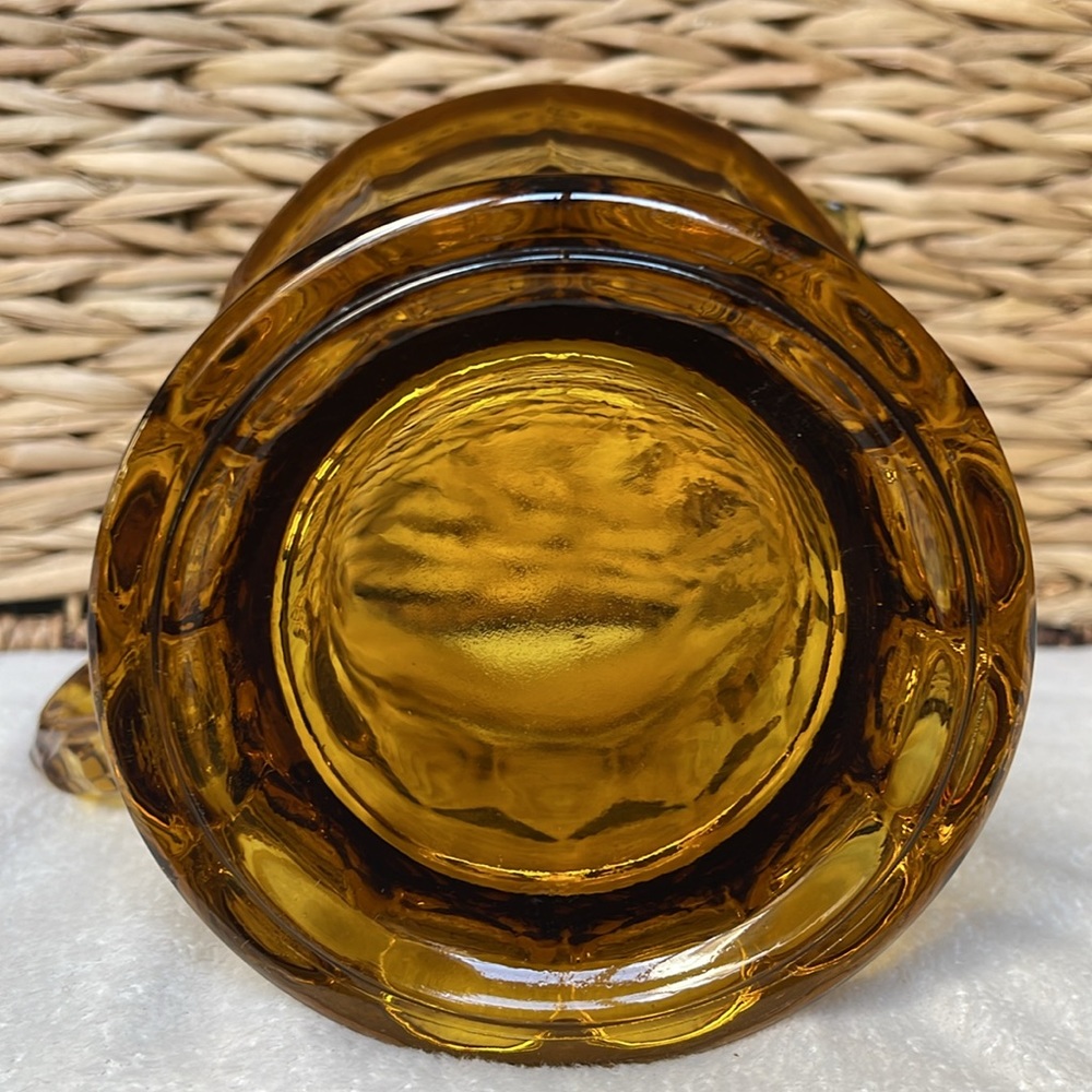 Vintage Glass Amber Gold Water Pitcher 44 ounces or 4 1/2 cups - Picture 7 of 8